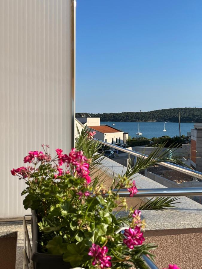 Apartman Yacht Медулин Экстерьер фото