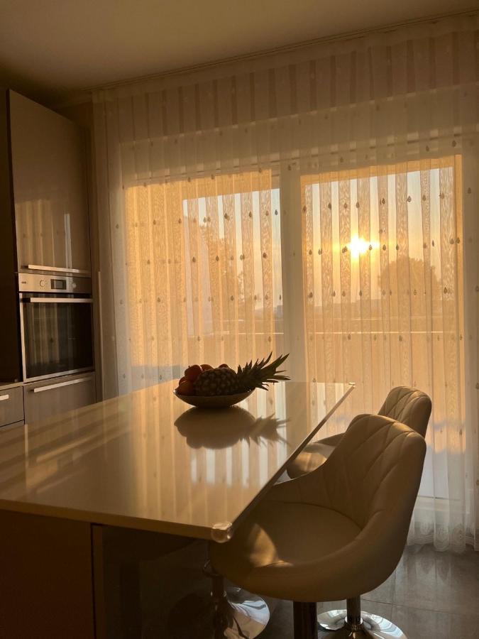 Apartman Yacht Медулин Экстерьер фото